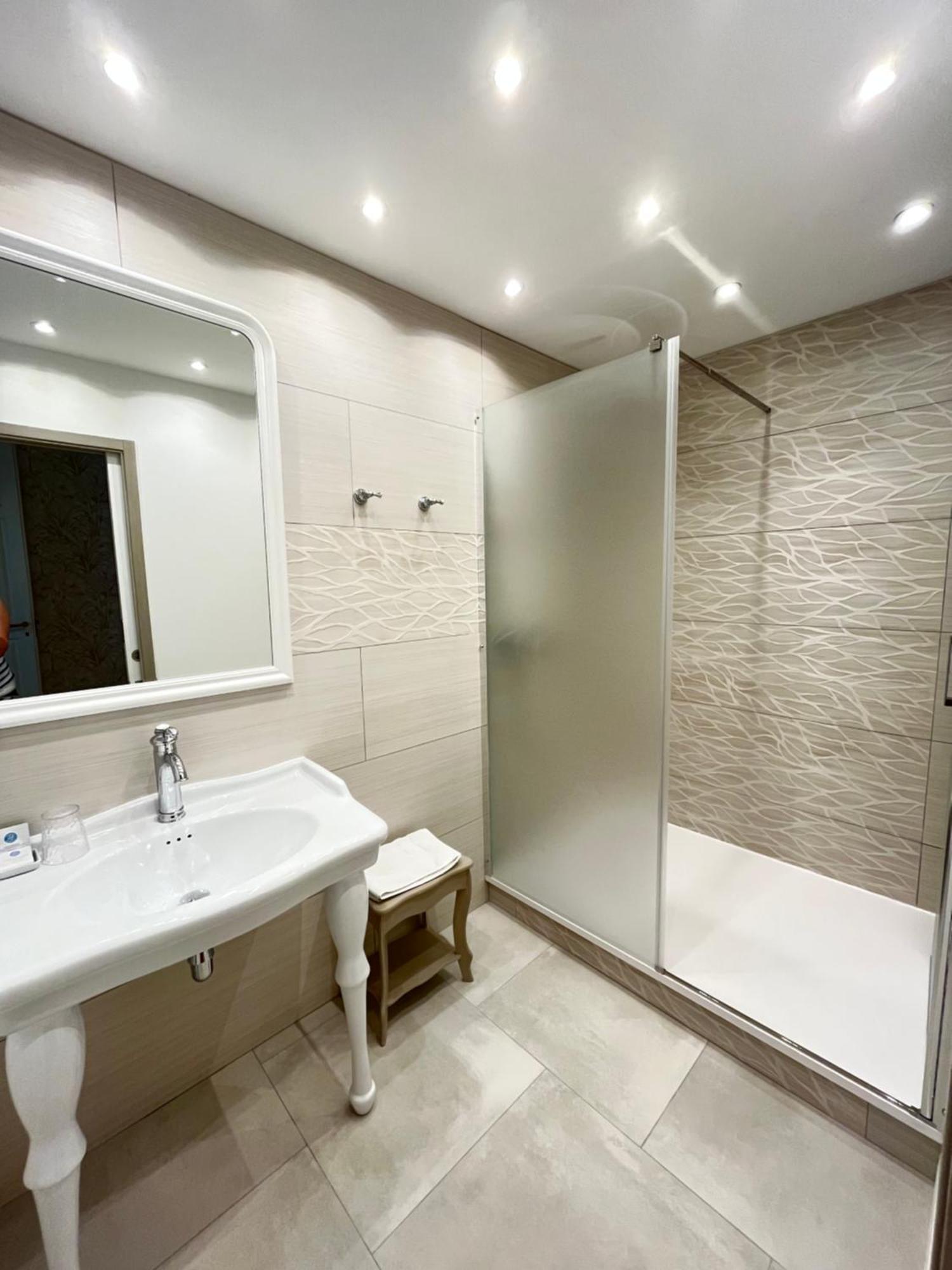 Bed and Breakfast Le Coeur De La Bastide - Adult Only Carcassonne Esterno foto